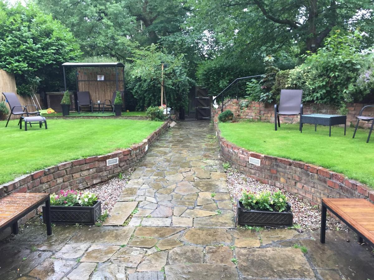 Queens Guesthouse Manchester Ngoại thất bức ảnh