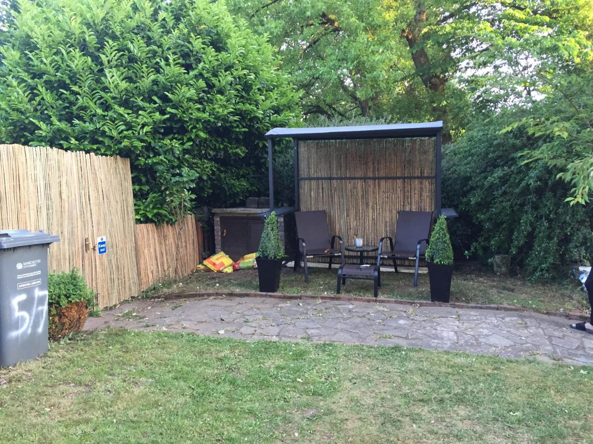 Queens Guesthouse Manchester Ngoại thất bức ảnh