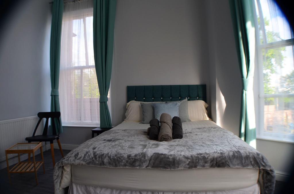 Queens Guesthouse Manchester Ngoại thất bức ảnh